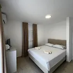 Isola Appartement *